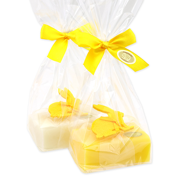 Schafmilchseife eckig 100g dekoriert mit Filzhase in Cello, Classic/Grapefruit 