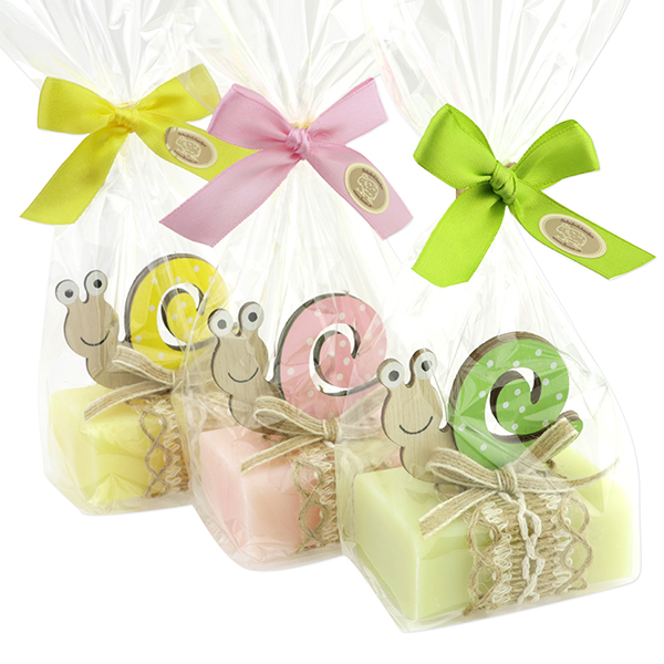 Schafmilchseife eckig 100g dekoriert mit Schnecke in Cello, sortiert 