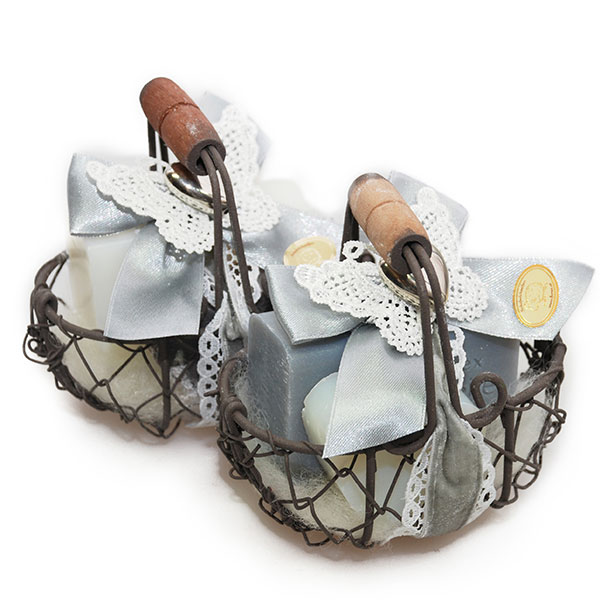 Wire basket filled with sheep milk soap 100g and heart 23g, decorated wit a butterfly, sorted 