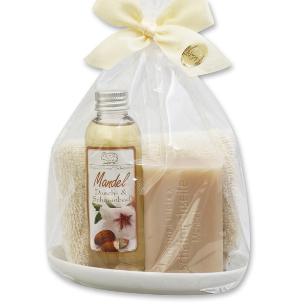 Care set 4 pieces in a cellophane bag, Almond 