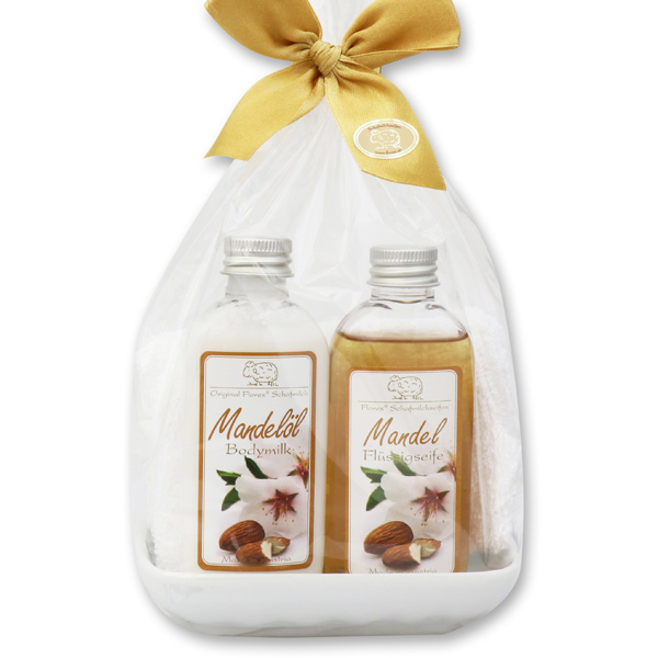 Care set 4 pieces in a cellophane bag, Almond 