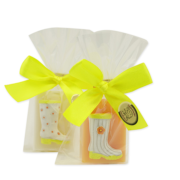 Sheep milk guest soap 25g decorated with garden-boot in a cellophane, Classic/orange 