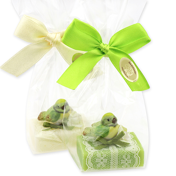 Sheep milk guest soap 25g decorated with a bird in a cellophane, Classic/pear 