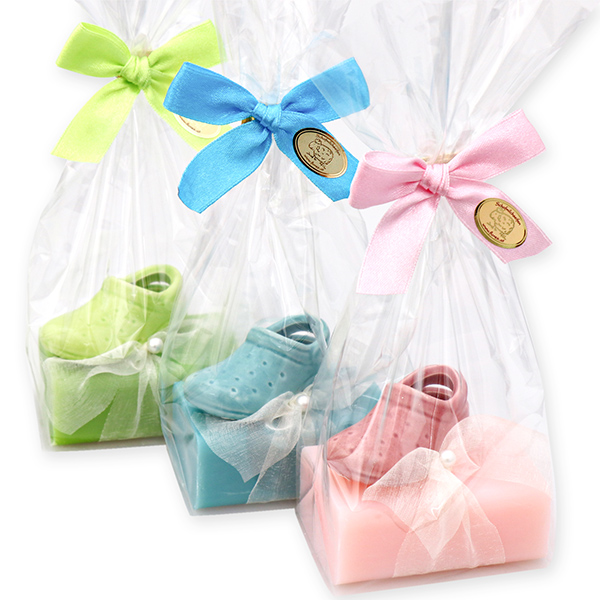 Sheep milk soap 100g decorated with garden shoe in a cellophane, sorted 