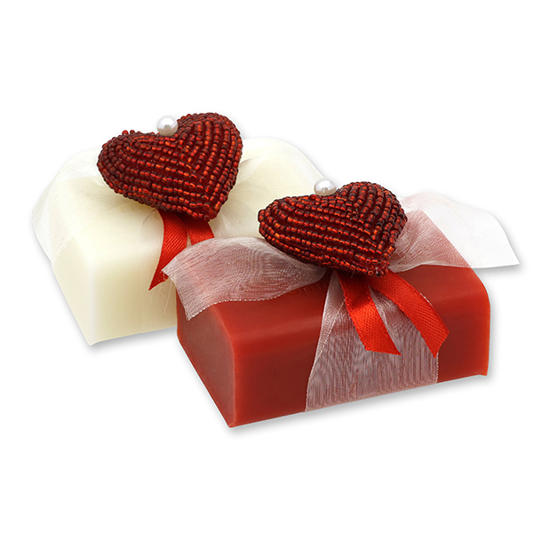 Schafmilchseife eckig 100g dekoriert mit Perlenherz, Classic/Granatapfel 