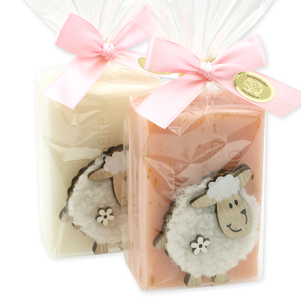 Schafmilchseife eckig 150g dekoriert mit Schaf in Cello, Classic/Wildrose mit Blüten 