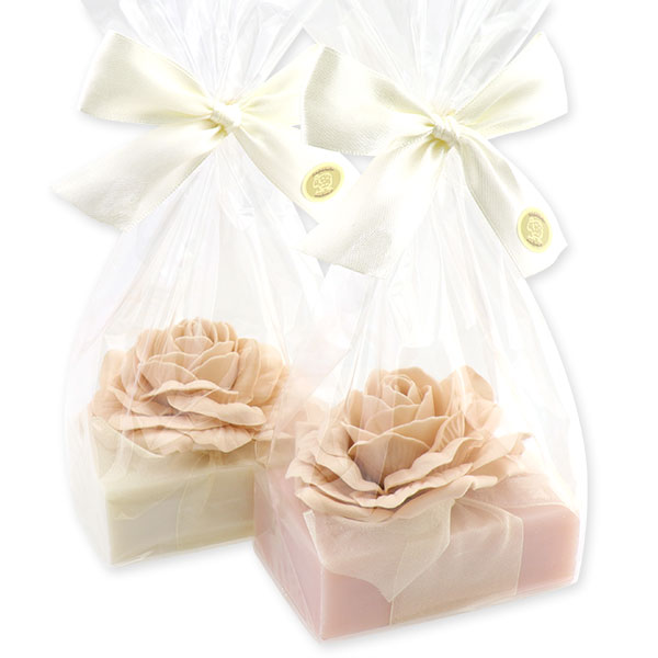 Schafmilchseife eckig 150g, dekoriert mit Rose in Cello, Magnolie/Schneerose 