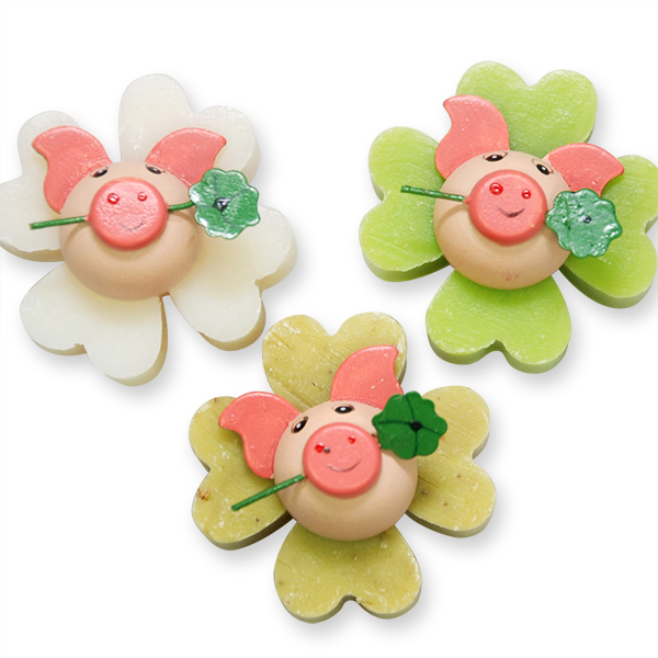 Sheep milk cloverleaf soap 25g decorated with a pig, sorted 