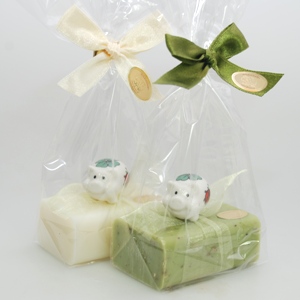 Sheep milk soap 100g decorated with a pig in a cellophane, Classic/verbena 