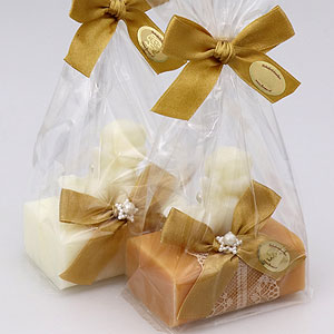 Sheep milk soap 100g decorated with a soap angel 20g in a cellophane, Classic/quince 