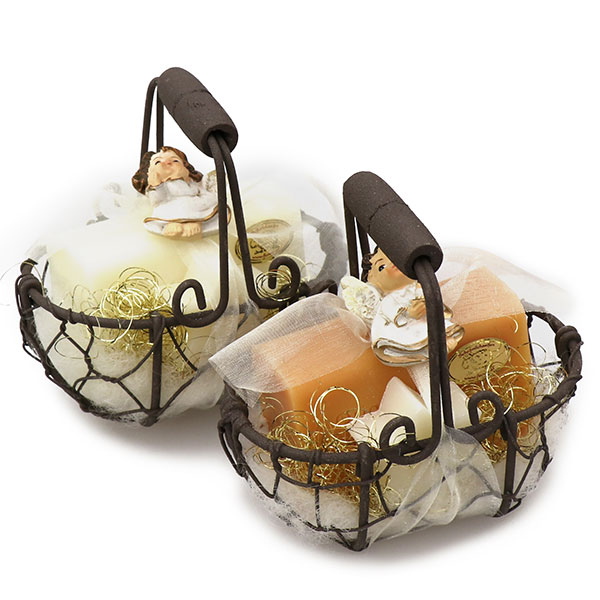 Wire basket filled with sheep milk soap 100g and star 20g decorated with an angel, Classic/quince 