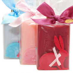 Schafmilchseife eckig 100g dekoriert mit Filzhase in Cello, sortiert 