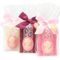 Schafmilchseife eckig 100g dekoriert mit Medaillon 'Nostalgie' in Cello, sortiert 