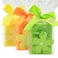 Schafmilchseife eckig 100g dekoriert mit Blume in Cello, sortiert 