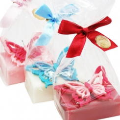 Schafmilchseife eckig 100g dekoriert mit Schmetterling in Cello, sortiert 