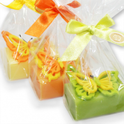 Schafmilchseife eckig 100g dekoriert mit Filz Schmetterling in Cello, sortiert 