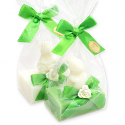 Schafmilchseife eckig 100g dekoriert mit Seife Hase Langohr 23g in Cello, Classic/Birne 