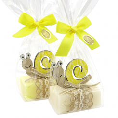 Schafmilchseife eckig 100g dekoriert mit Schnecke in Cello, Classic/Himmelschlüssel 