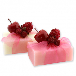 Sheep milk soap 100g decorated with berries, Classic/raspberry 