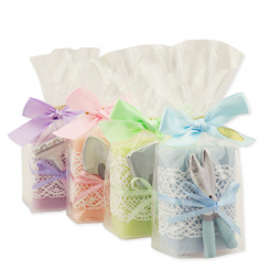 Schafmilchseife eckig 100g dekoriert mit Gartenwerkzeug in Cello, sortiert 