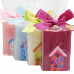 Schafmilchseife eckig 100g dekoriert mit Holzhaus in Cello, sortiert 