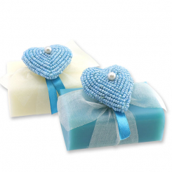 Schafmilchseife eckig 100g dekoriert mit Perlenherz, Classic/Kornblume 