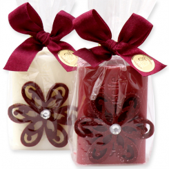 Sheep milk soap 100g decorated with a felt flower in a cellophane, Classic/wild berry 