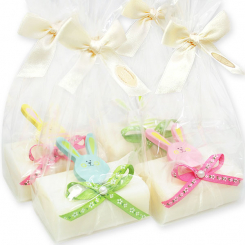 Schafmilchseife eckig 100g dekoriert mit Hase in Cello, Classic 