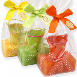 Schafmilchseife eckig 100g dekoriert mit Kübel in Cello, sortiert 