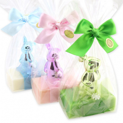 Schafmilchseife eckig 150g dekoriert mit Hase in Cello, sortiert 