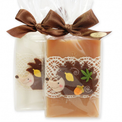 Schafmilchseife eckig 150g dekoriert mit Igel in Cello, Classic/Quitte 
