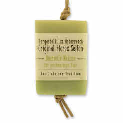 Spezialseife handgeschöpft 90g hängend mit Kordel "Aus Liebe zur Tradition", Haarseife Melisse 