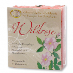 Handgeschöpfte Schafmilchseife 150g klassisch verpackt, Wildrose mit Blüten 
