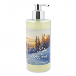 Liquid sheep milk soap 400ml in a dispenser "Lebe den Moment", Christmas rose white 