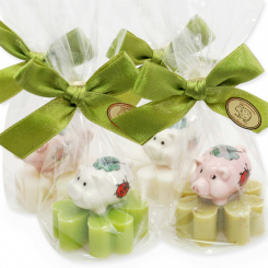 Sheep milk cloverleaf soap 25g decorated witha pig in a cellophane, sorted 