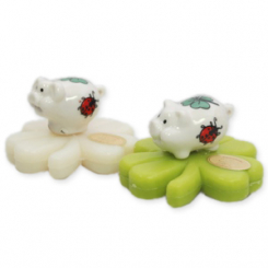 Sheep milk cloverleaf soap 32g decorated with a pig, Classic/pear 