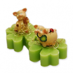 Sheep milk cloverleaf soap 25g decorated with a pig, Pear 