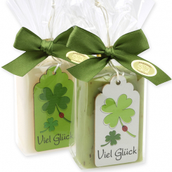 Schafmilchseife eckig 100g dekoriert mit Anhänger Kleeblatt "Viel Glück" in Cello, Classic/Eisenkraut 